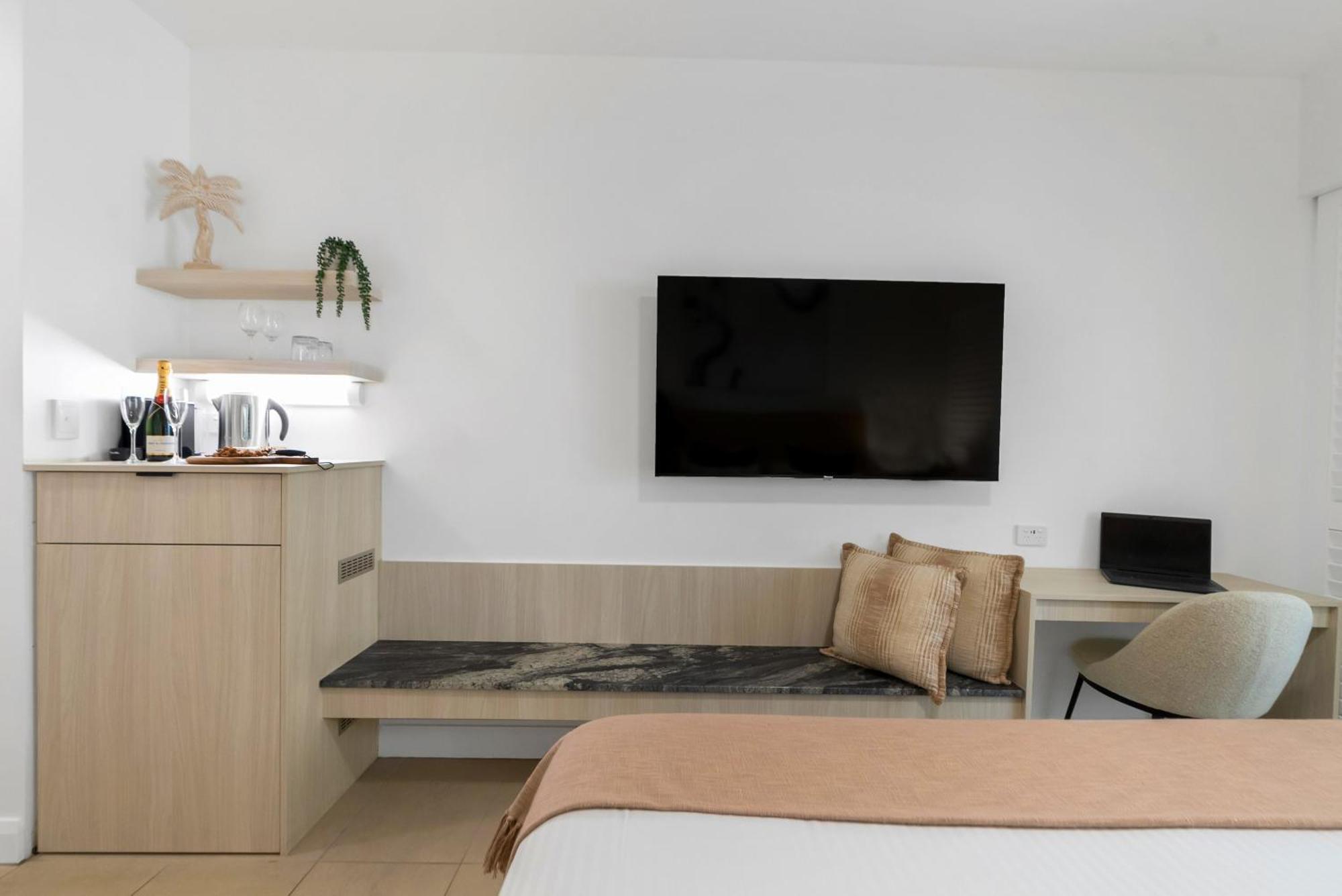 Elysium Private Apartments At Beach Club & Spa ปาล์มโคฟ ภายนอก รูปภาพ